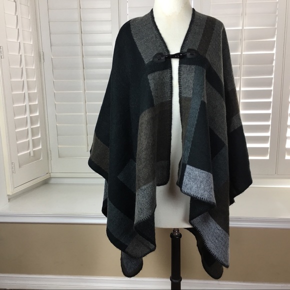 Steve Madden Jackets & Blazers - Steve Madden  Plaid Cape Poncho Coat Lagenlook SML